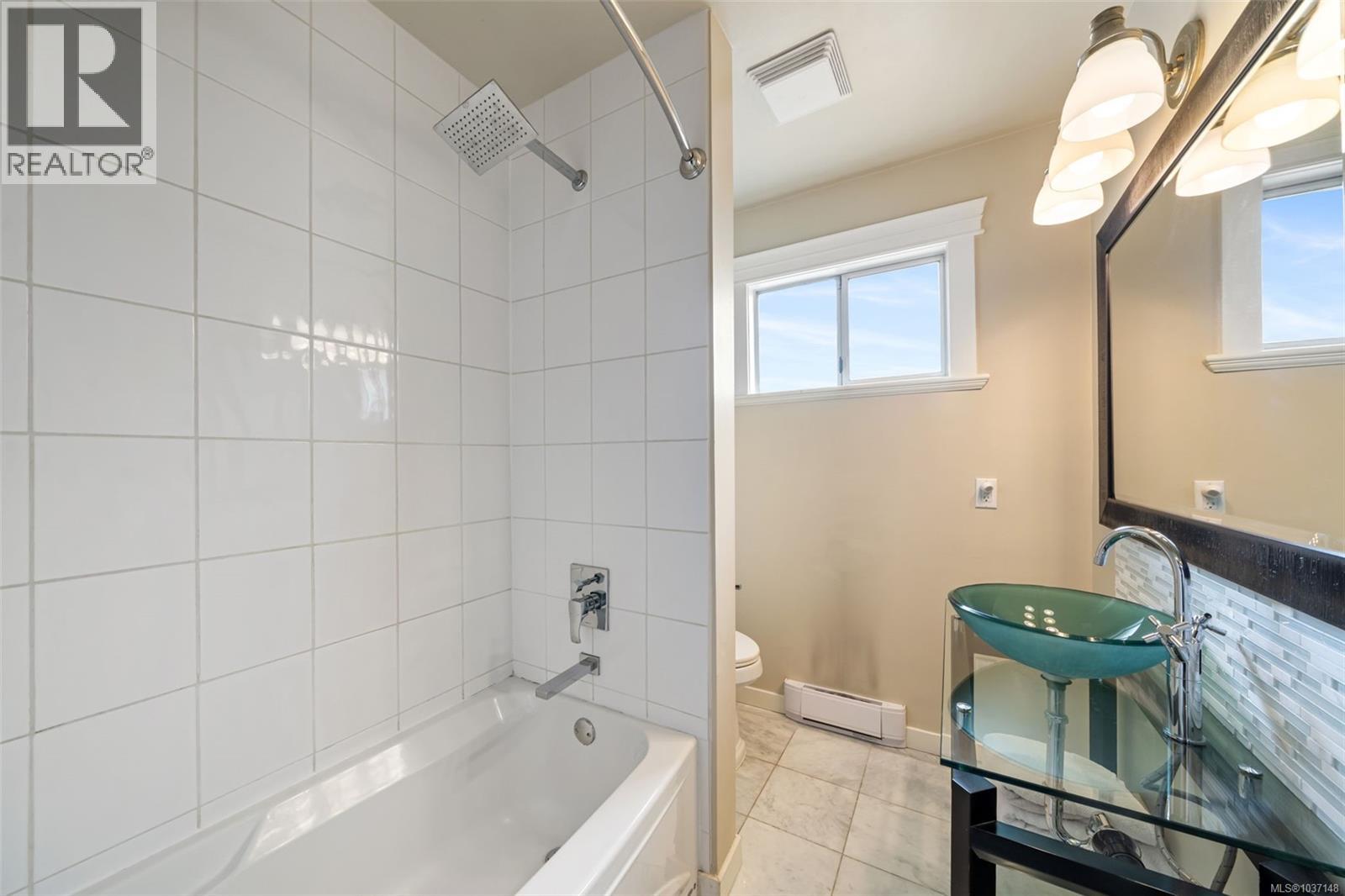 1145 Meares St, Victoria, British Columbia  V8V 3J9 - Photo 47 - 1037148