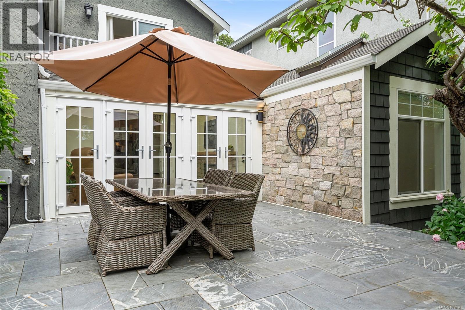 1145 Meares St, Victoria, British Columbia  V8V 3J9 - Photo 54 - 1037148