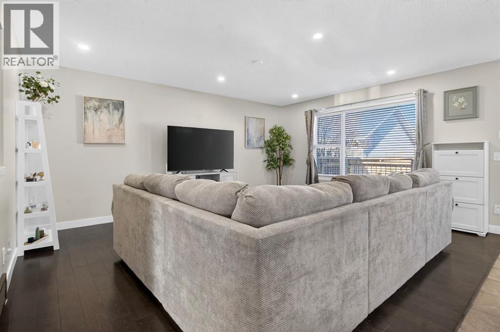 28 Elgin View SE, Calgary, Alberta  T2Z 4Z6 - Photo 8 - A2315678