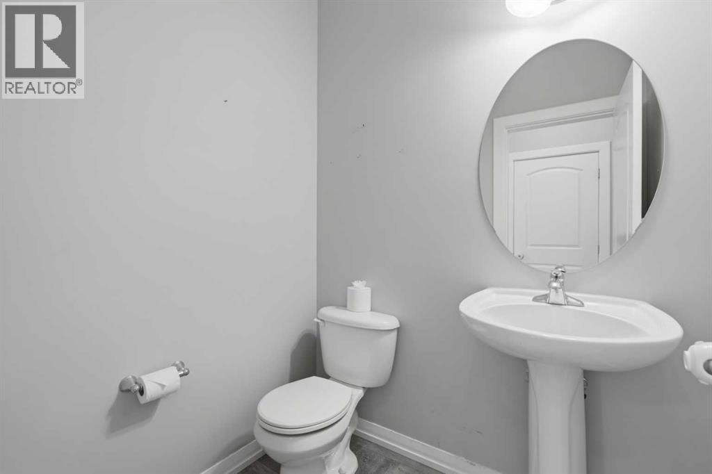 74 Ravenswynd Rise SE, Airdrie, Alberta  T4A 0J9 - Photo 8 - A2331264