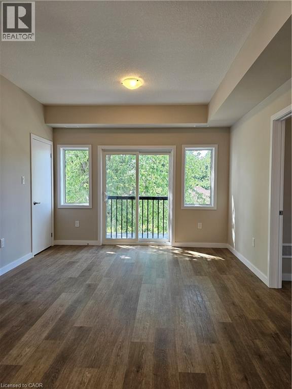 721 Dolph Street N Unit# 2, Cambridge, Ontario  N2H 5A1 - Photo 4 - 40847164
