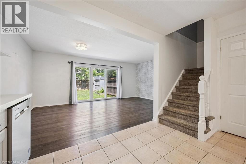 96 Templewood Drive, Kitchener, Ontario  N2R 1Y4 - Photo 13 - 40852051