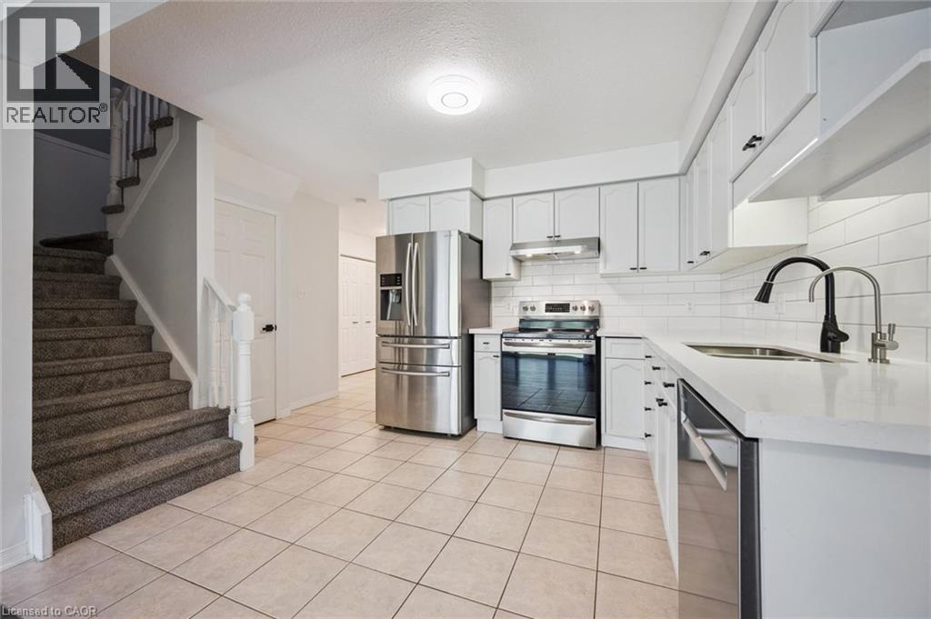 96 Templewood Drive, Kitchener, Ontario  N2R 1Y4 - Photo 12 - 40852051