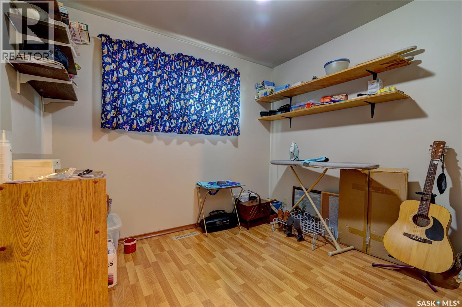 180 Osler Street, Regina, Saskatchewan  S4R 1V2 - Photo 11 - SK044159