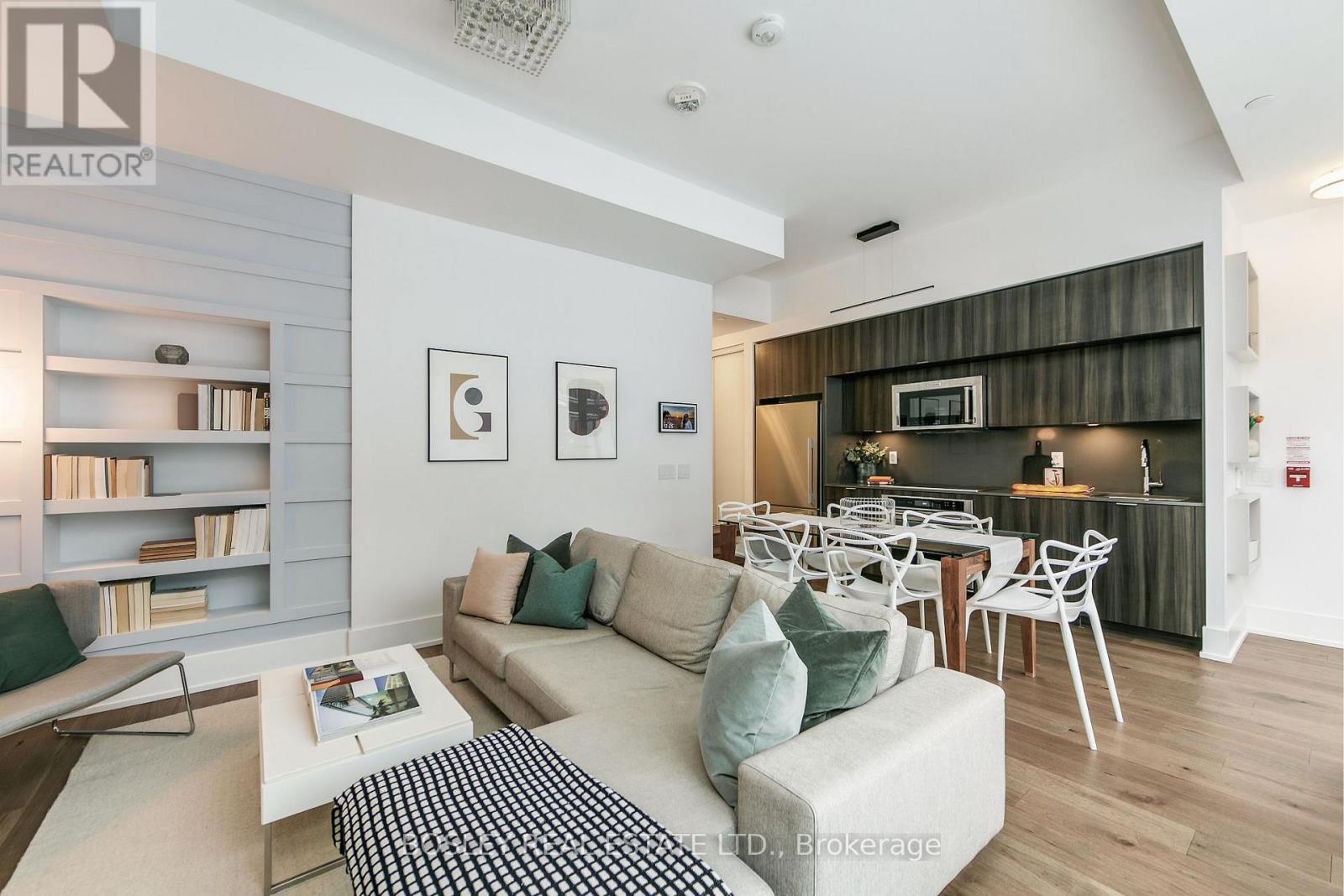 TH112 - 80 VANAULEY STREET, Toronto, Ontario