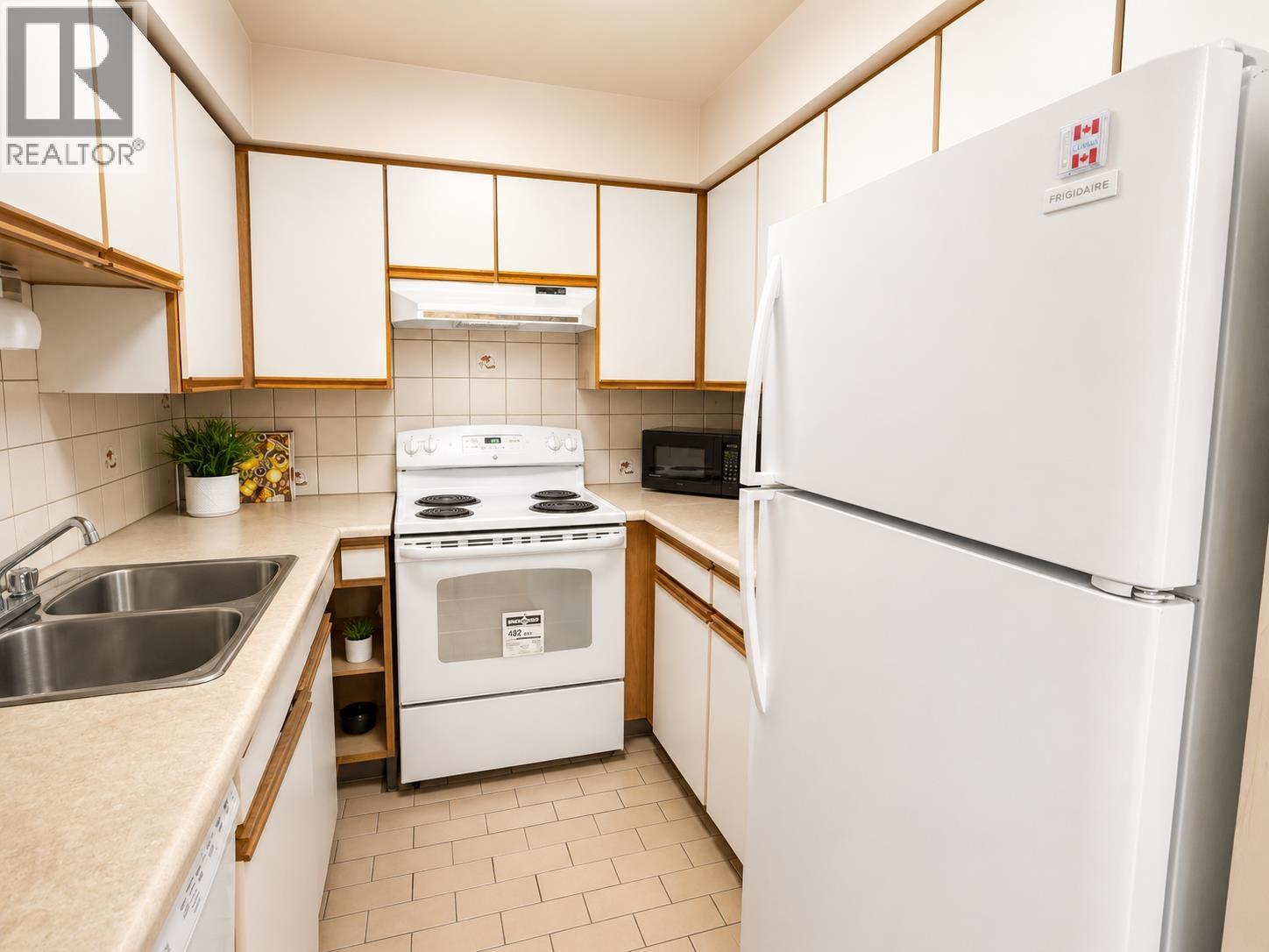 103 5025 Sanders Street, Burnaby, British Columbia  V5H 1S8 - Photo 10 - R3151433