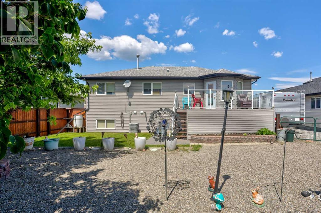 594 Tumbleweed Avenue, Pincher Creek, Alberta  T0K 1W0 - Photo 5 - A2327142