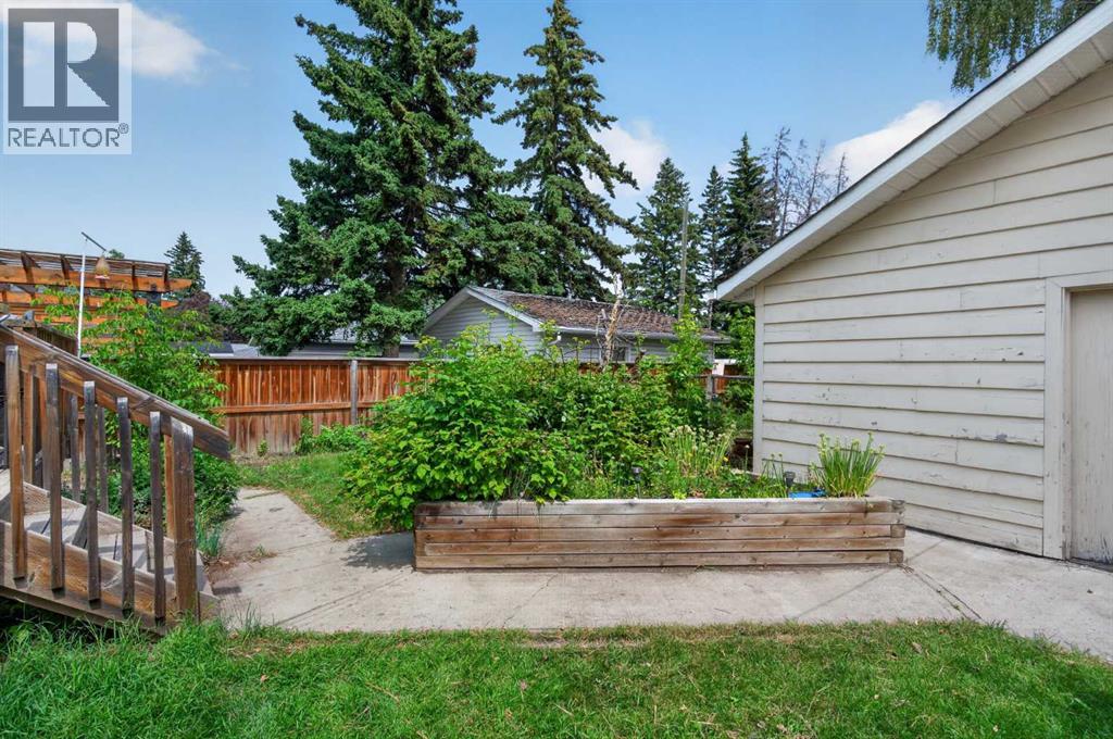 39 Hillgrove Crescent SW, Calgary, Alberta  T2V 3K8 - Photo 13 - A2312008
