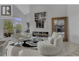1306 33 CHESTERFIELD PLACE, North Vancouver, British Columbia