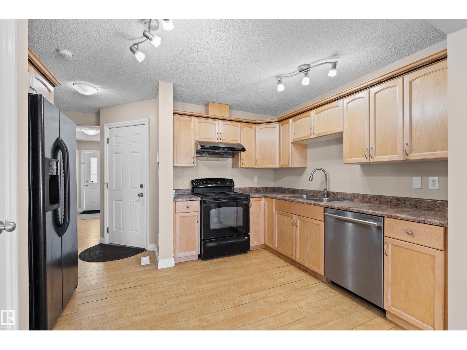 15504 102 Av Nw, Edmonton, Alberta  T5P 0N2 - Photo 3 - E4488844