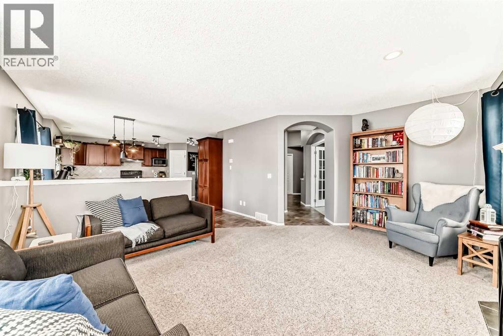 34 Kingsland Heights SE, Airdrie, Alberta  T4A 0A3 - Photo 13 - A2315098