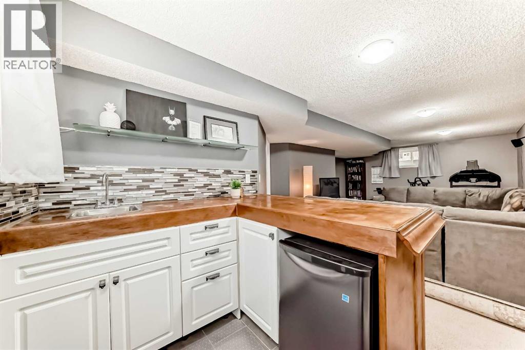 34 Kingsland Heights SE, Airdrie, Alberta  T4A 0A3 - Photo 34 - A2315098