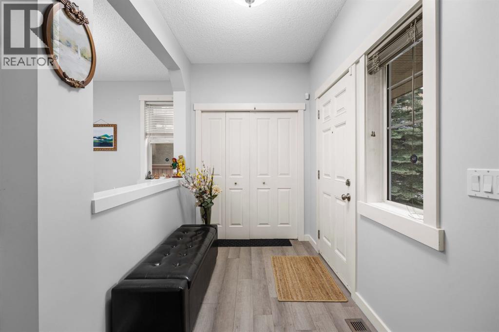 575 Evergreen Circle Sw, Calgary, Alberta  T2Y 0C1 - Photo 8 - A2332475