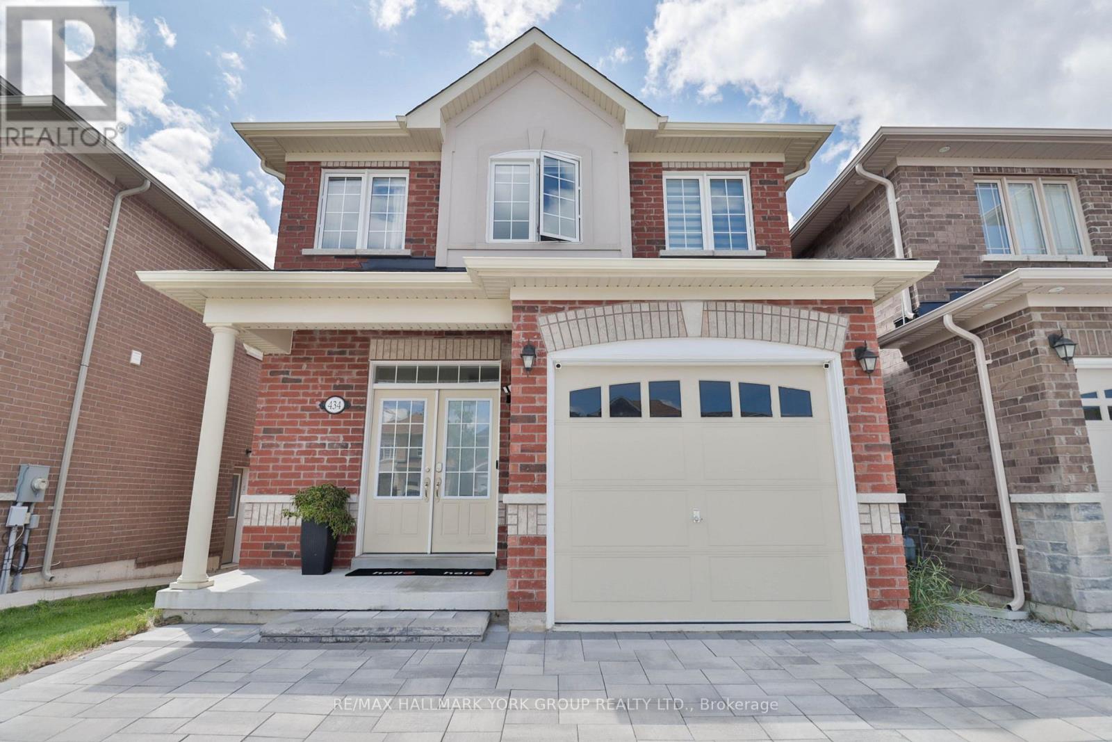 434 RITAS AVENUE, Newmarket, Ontario