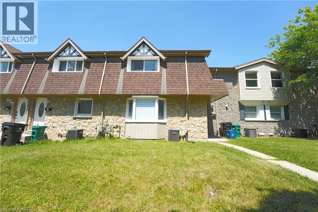 136 Jansen Avenue, Kitchener, Ontario  N2A 2L7 - Photo 2 - 40842416