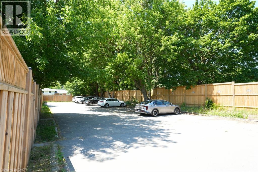 136 Jansen Avenue, Kitchener, Ontario  N2A 2L7 - Photo 29 - 40842416