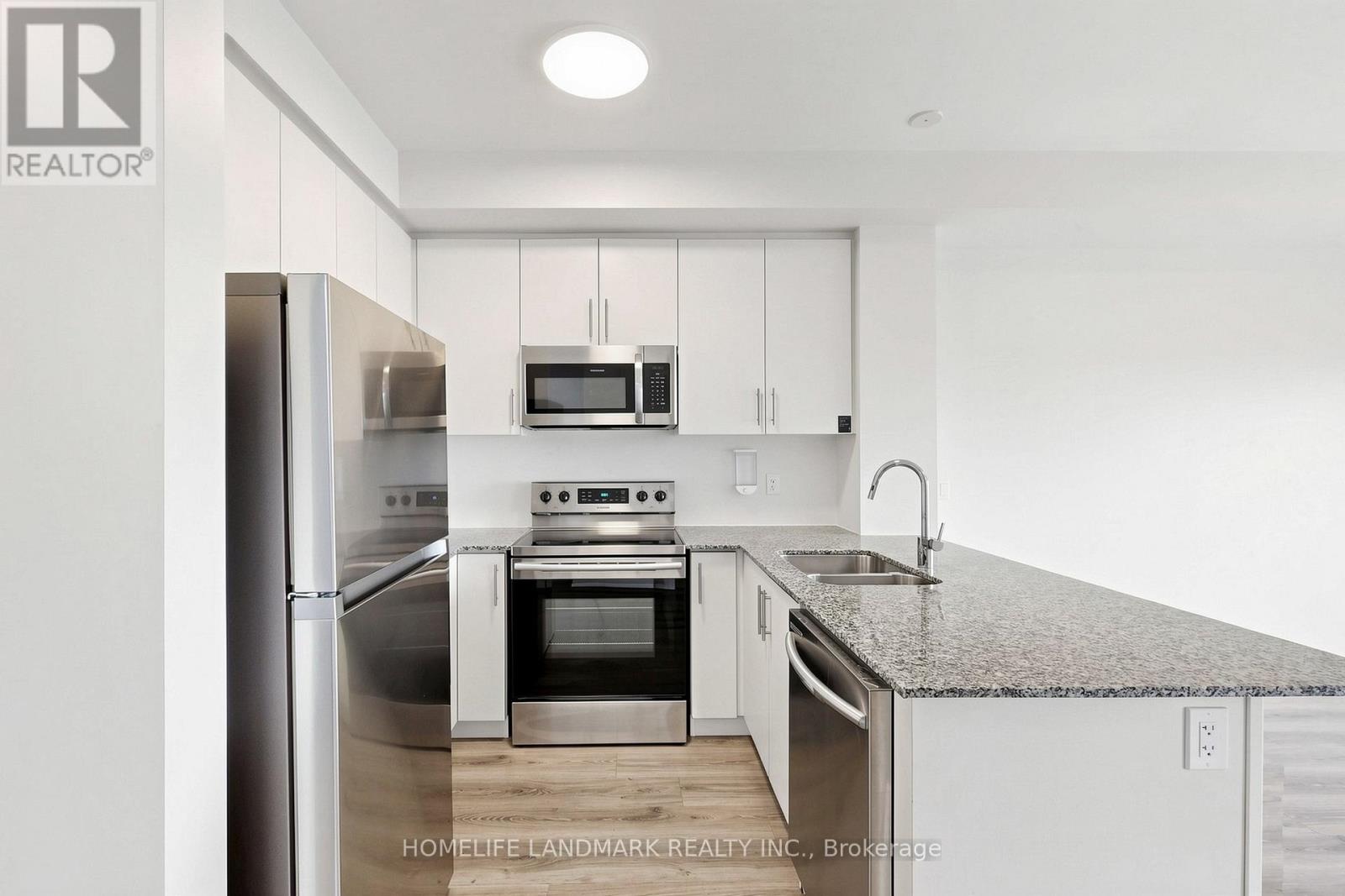 403 - 128 Grovewood Common, Oakville, Ontario  L6H 0X3 - Photo 9 - W13622430