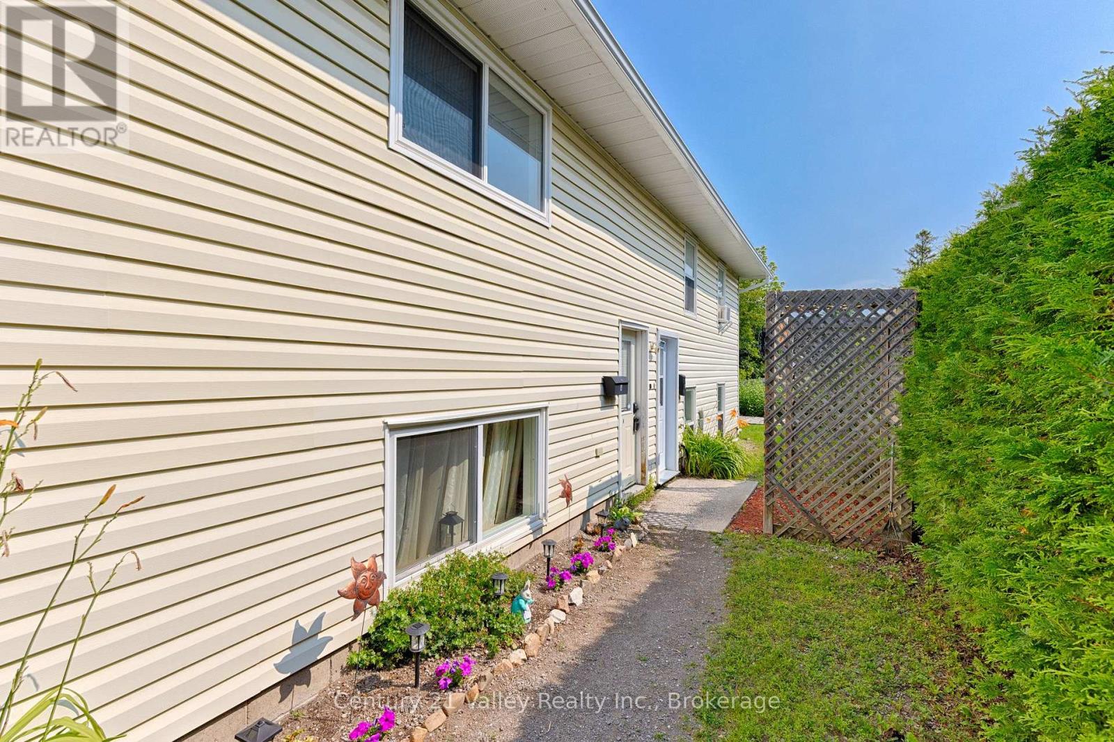 689 Fourth Street, Renfrew, Ontario  K7V 1H2 - Photo 4 - X13589148
