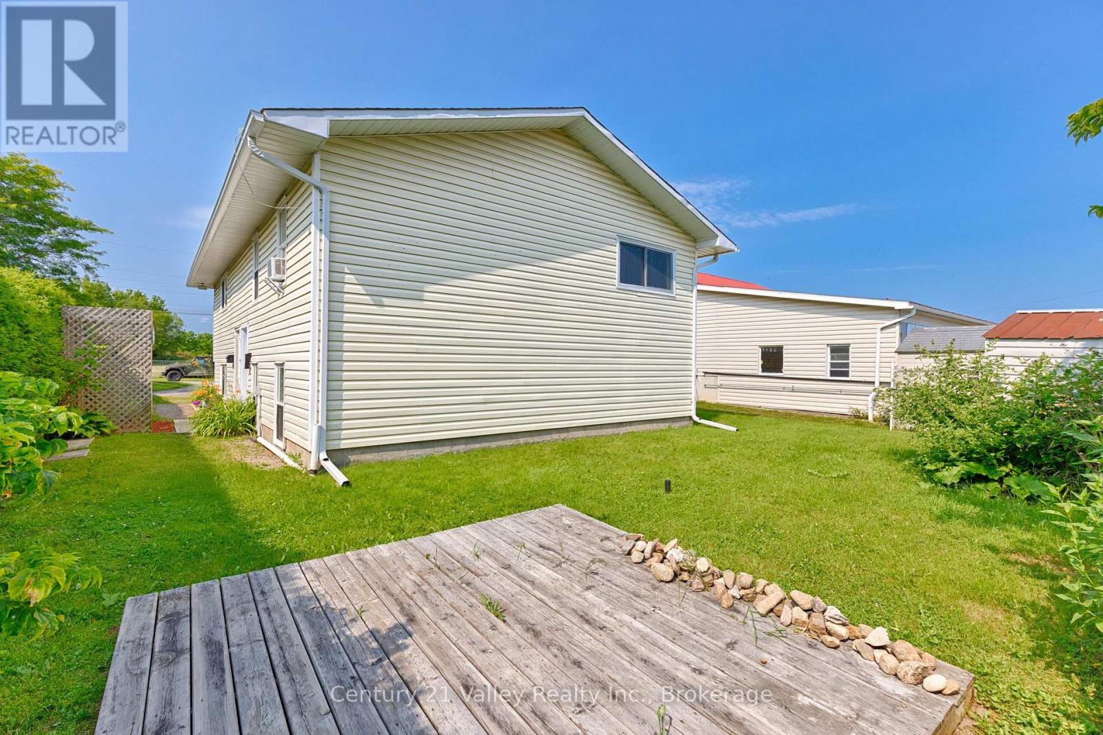 689 Fourth Street, Renfrew, Ontario  K7V 1H2 - Photo 7 - X13589148