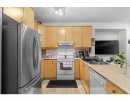 126XX HAMPTON COURT, Surrey, British Columbia