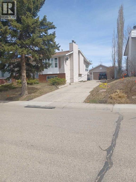 33 Forest Drive, Sylvan Lake, Alberta