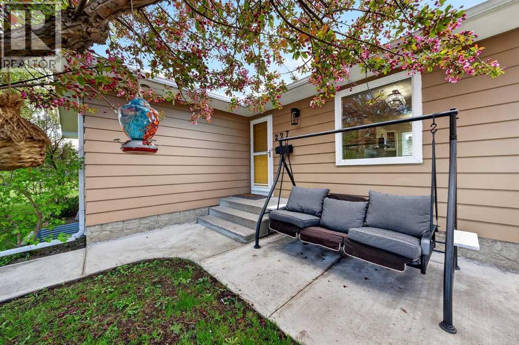 227 Martell Road NE, Calgary, Alberta  T2A 2X2 - Photo 46 - A2312097