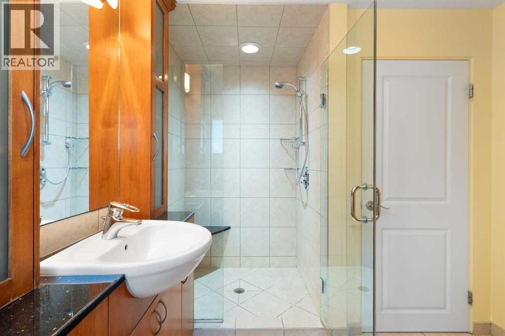 2712 Conrad Drive NW, Calgary, Alberta  T2L 1B4 - Photo 17 - A2331025