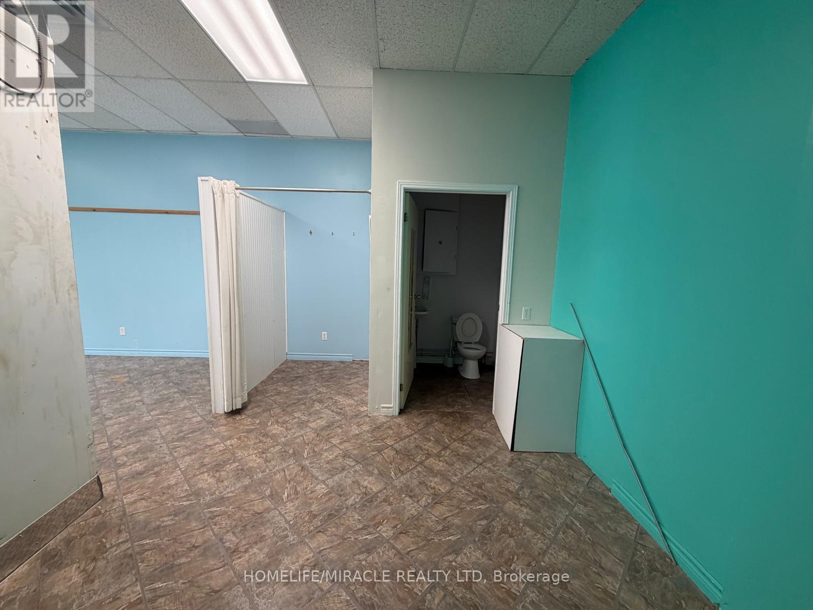 3 - 123 Waterloo Street S, Stratford, Ontario  N5A 4B3 - Photo 4 - X13584172