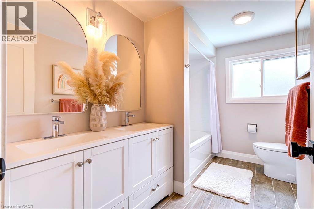 34 Amblecote Place, Hamilton, Ontario  L8W 3E9 - Photo 33 - 40848138