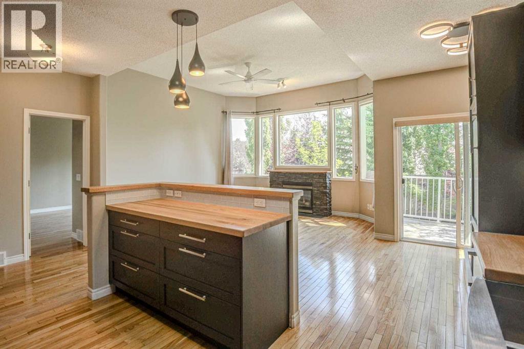12 Straddock Villas SW, Calgary, Alberta  T3H 5C7 - Photo 10 - A2333003