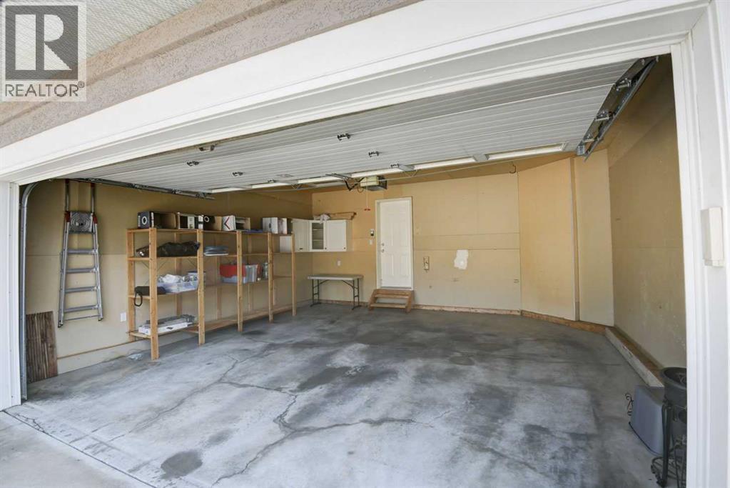 12 Straddock Villas SW, Calgary, Alberta  T3H 5C7 - Photo 28 - A2333003