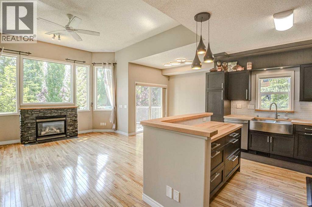12 Straddock Villas SW, Calgary, Alberta  T3H 5C7 - Photo 7 - A2333003
