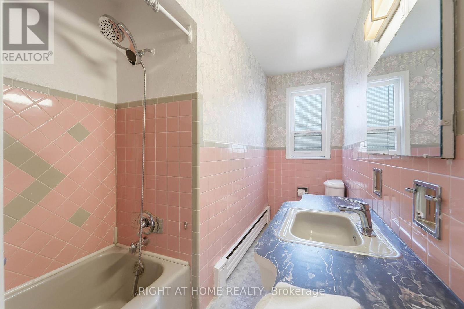 3 Carlis Place, Mississauga, Ontario  L5G 1A8 - Photo 17 - W13623604
