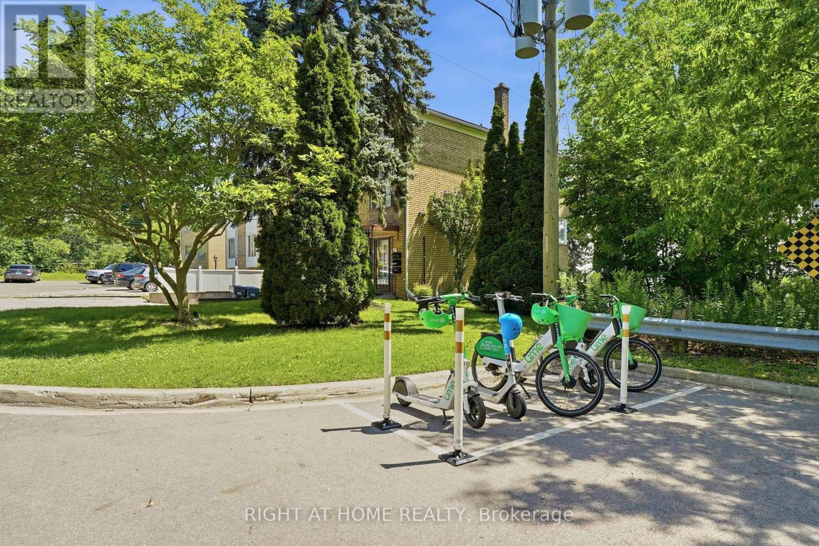 3 Carlis Place, Mississauga, Ontario  L5G 1A8 - Photo 25 - W13623604