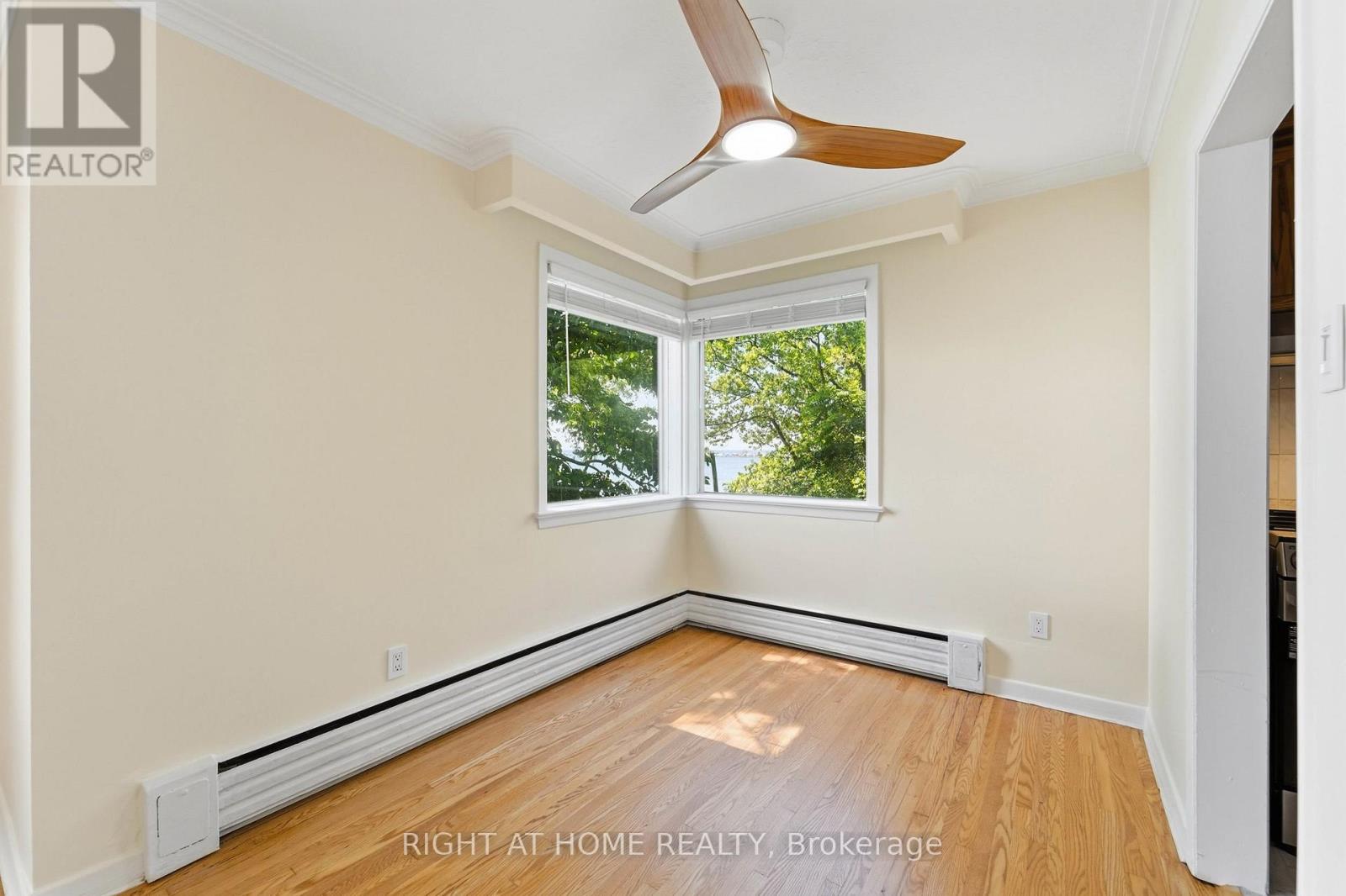3 Carlis Place, Mississauga, Ontario  L5G 1A8 - Photo 9 - W13623604