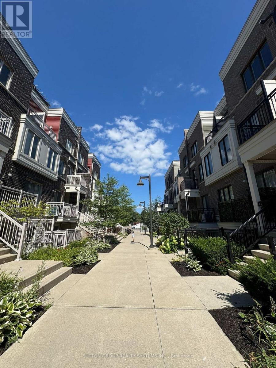 10 - 90 Eastwood Park Gardens, Toronto, Ontario  M8W 0B2 - Photo 12 - W13623606