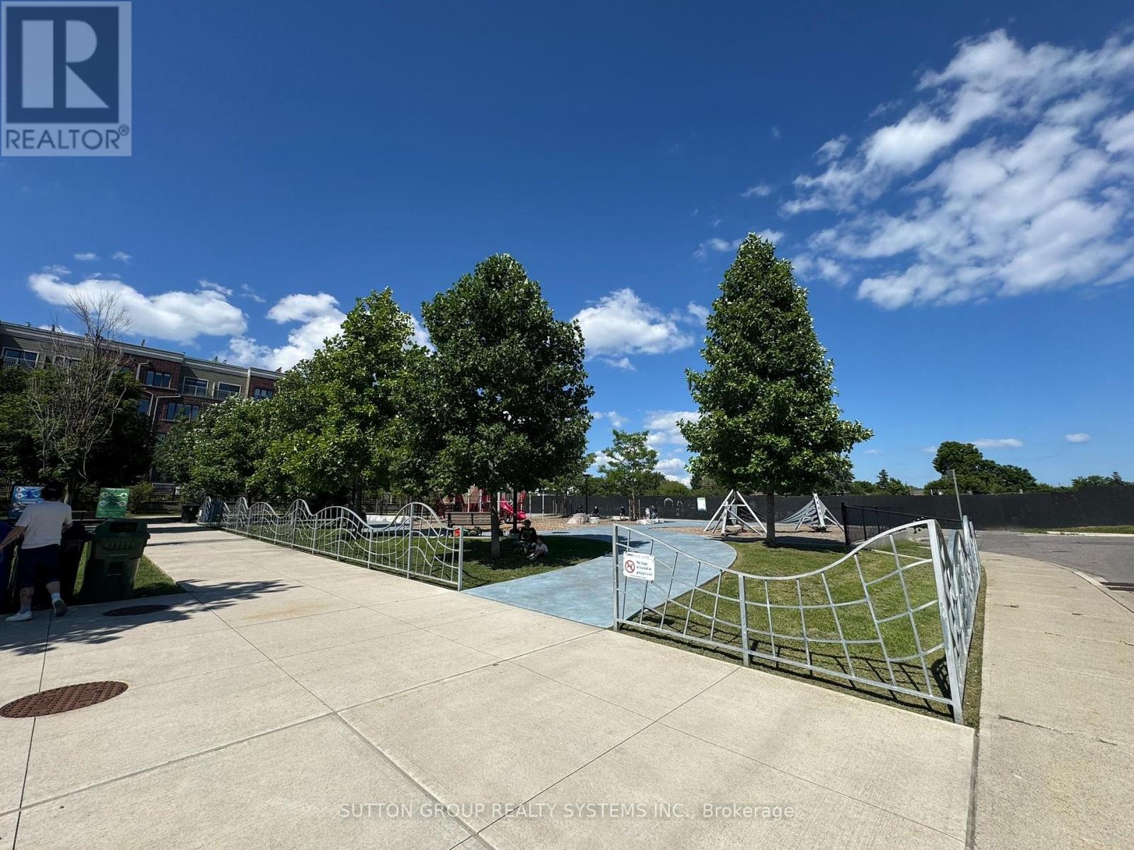 10 - 90 Eastwood Park Gardens, Toronto, Ontario  M8W 0B2 - Photo 14 - W13623606
