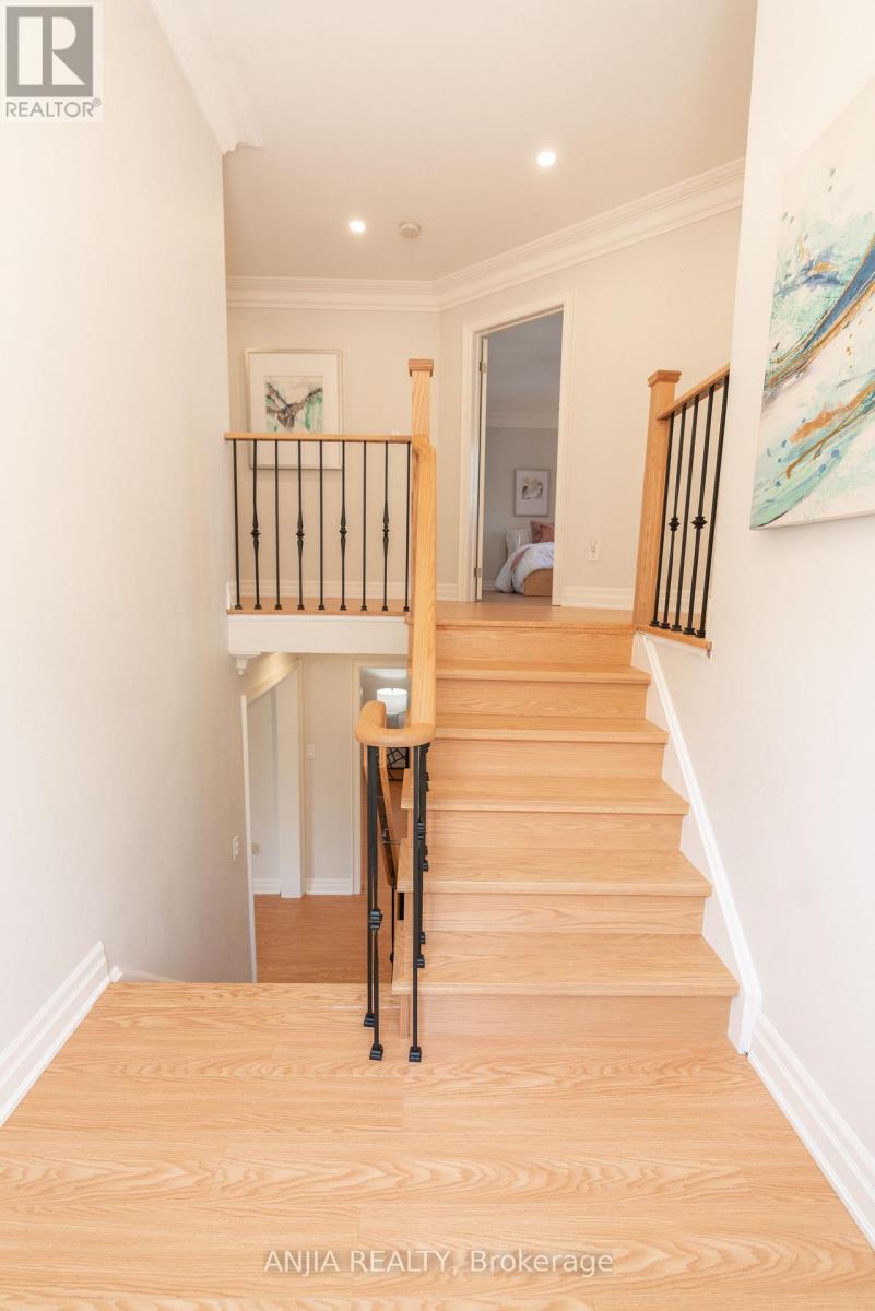 2410 Eden Valley Drive, Oakville, Ontario  L6H 6L2 - Photo 19 - W13623610