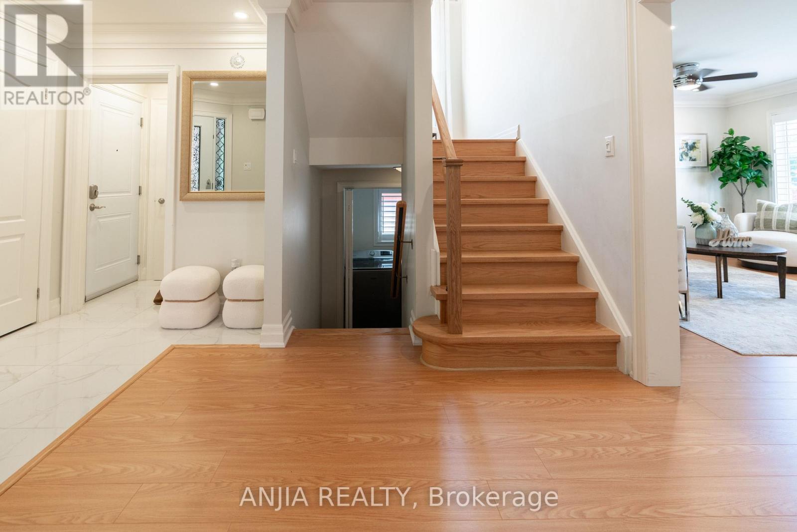2410 Eden Valley Drive, Oakville, Ontario  L6H 6L2 - Photo 8 - W13623610