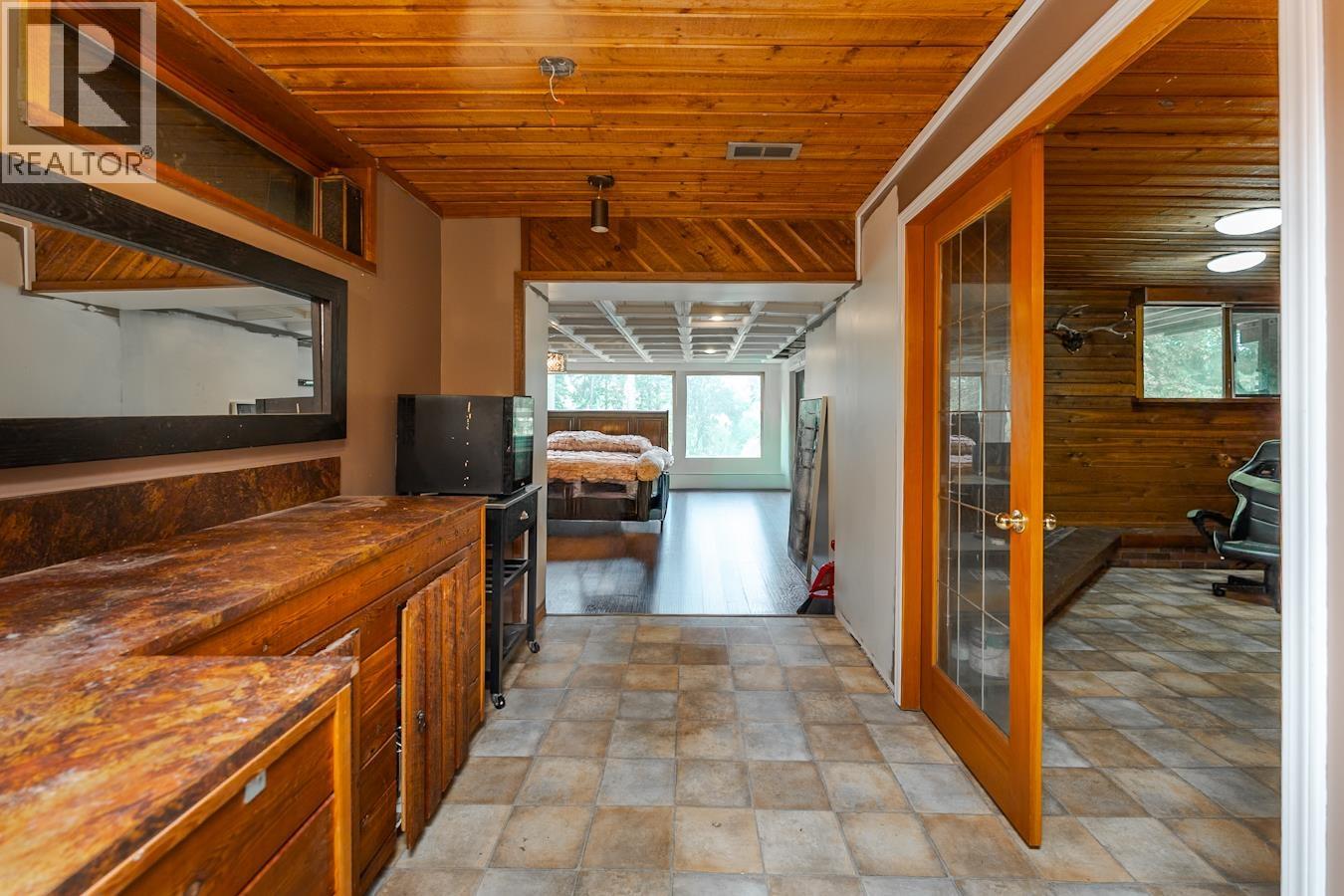 3001 Riverview Road, Prince George, British Columbia  V2K 4Y5 - Photo 24 - R3136525
