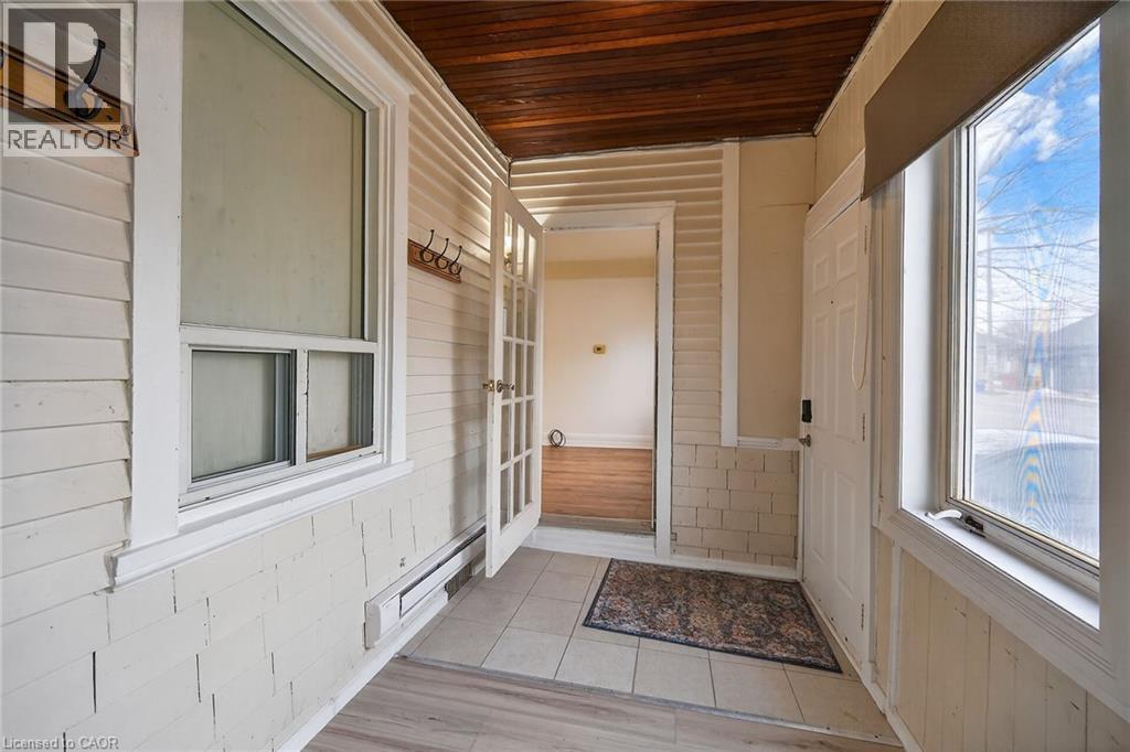 643 Upper Wellington Street, Hamilton, Ontario  L9A 3R2 - Photo 3 - 40846400