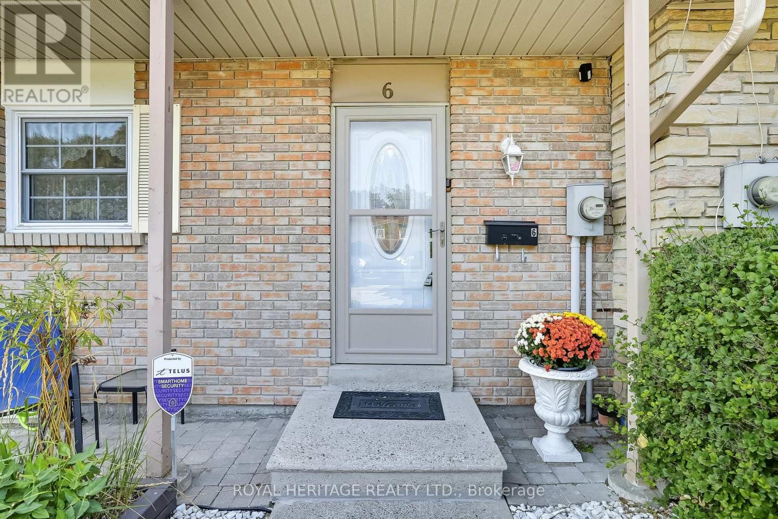 6 - 580 Eyer Drive, Pickering, Ontario  L1W 3B7 - Photo 2 - E13623668