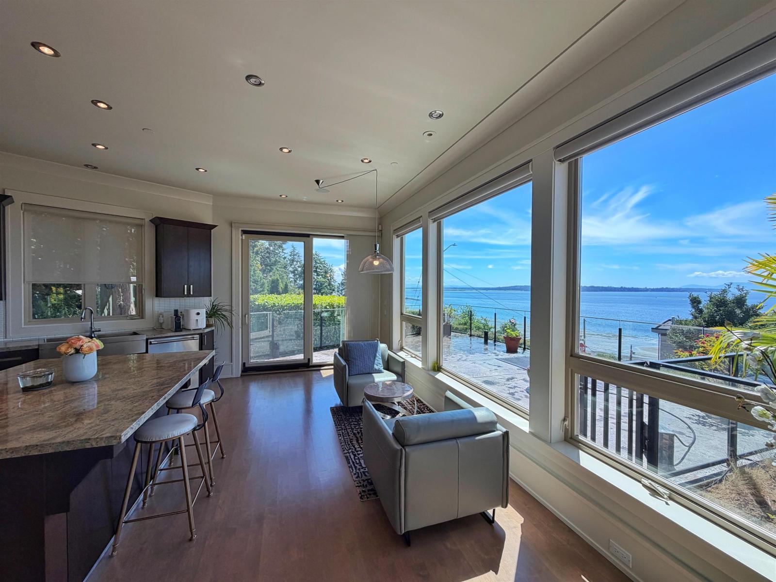 14533 Magdalen Avenue, White Rock, British Columbia  V4B 2X5 - Photo 9 - R3150960
