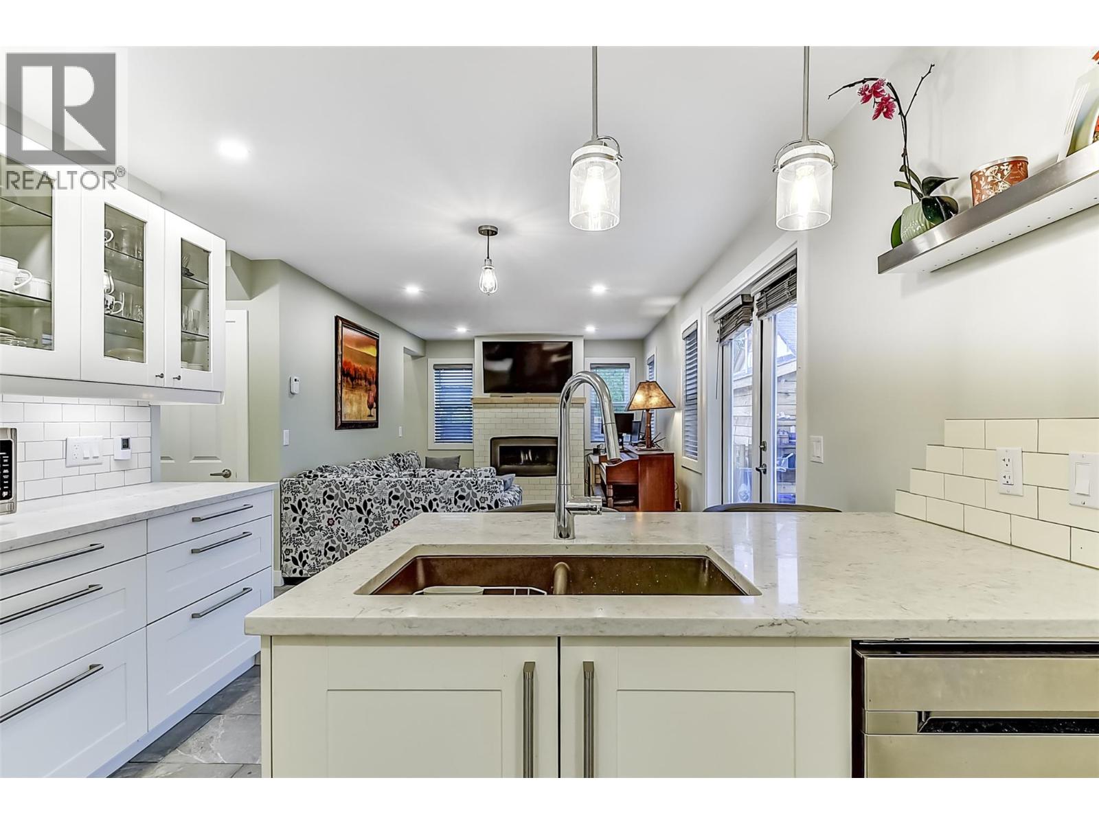 2202 Aberdeen Street, Kelowna, British Columbia  V1Y 2T4 - Photo 8 - 10390422