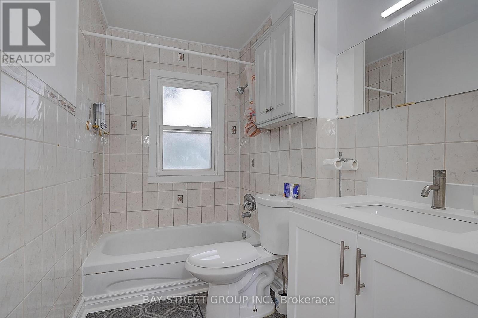 154 Alameda Avenue, Toronto, Ontario  M6C 3X2 - Photo 28 - C13623722