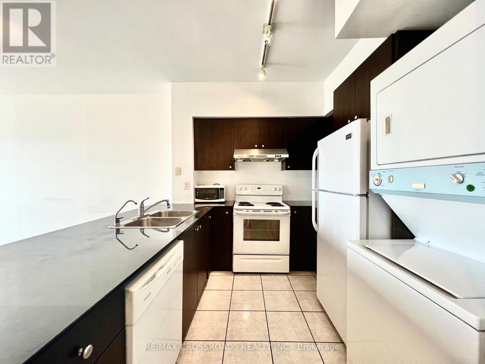 803 - 4600 Steeles Avenue E, Markham, Ontario  L3R 5J1 - Photo 3 - N13623724