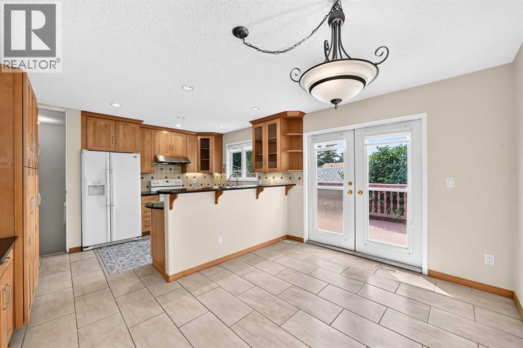 351 Cedarpark Drive Sw, Calgary, Alberta  T2W 2J5 - Photo 14 - A2330997