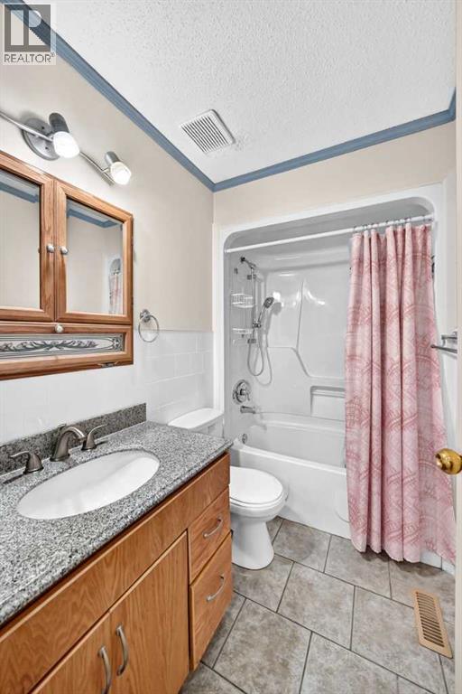 351 Cedarpark Drive Sw, Calgary, Alberta  T2W 2J5 - Photo 23 - A2330997