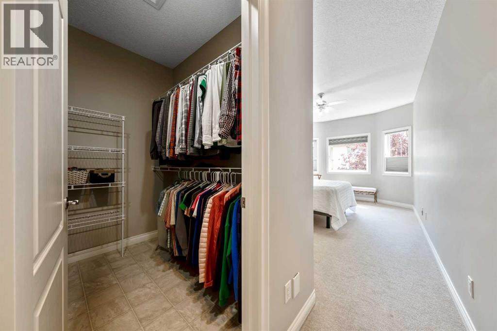 266 Shannon Estates Terrace Sw, Calgary, Alberta  T2Y 4C4 - Photo 21 - A2331505