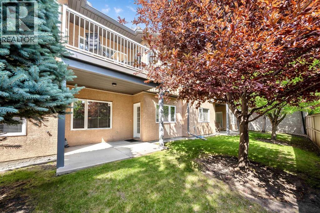 266 Shannon Estates Terrace Sw, Calgary, Alberta  T2Y 4C4 - Photo 6 - A2331505